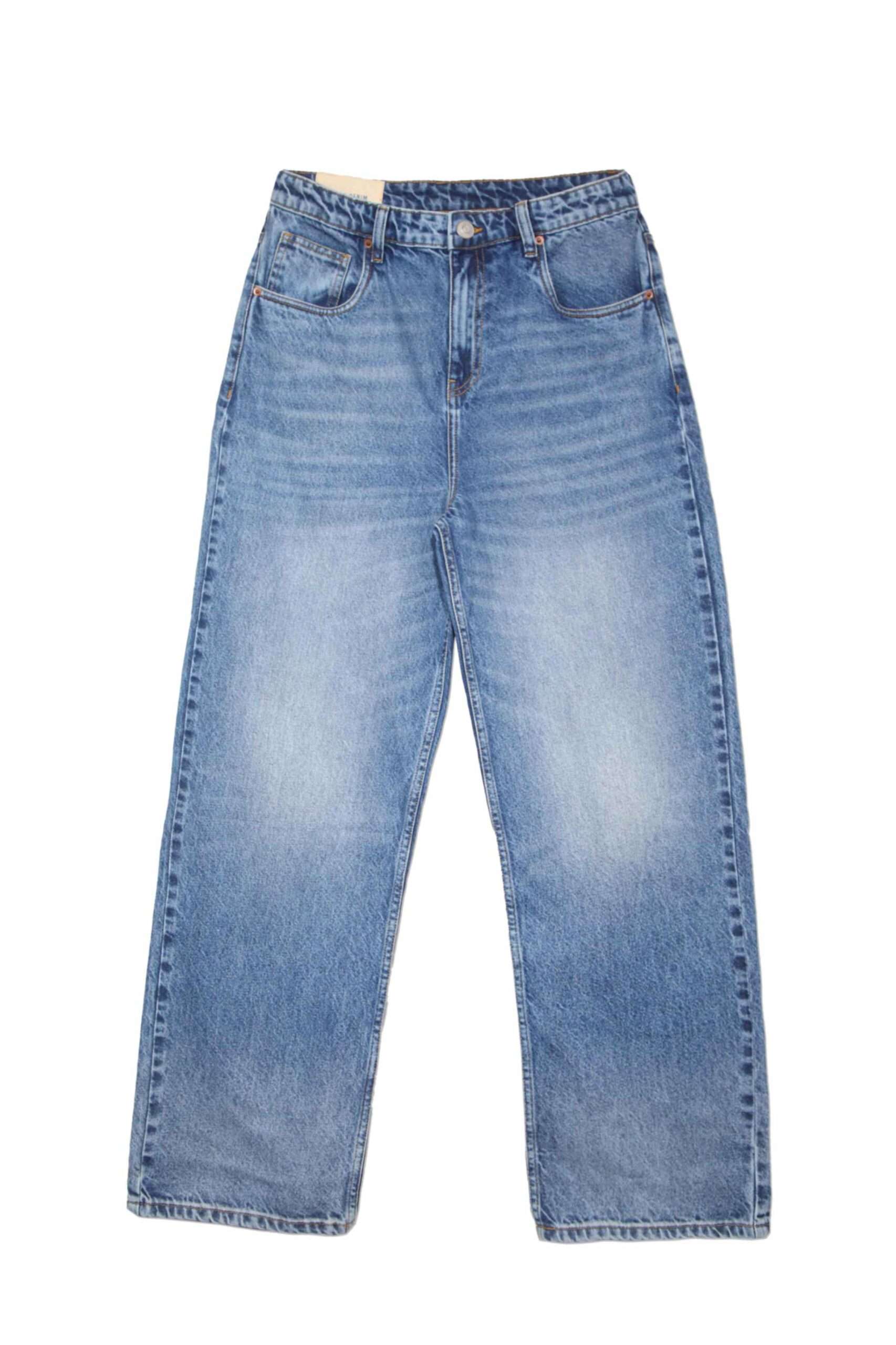 light wash baggy jeans